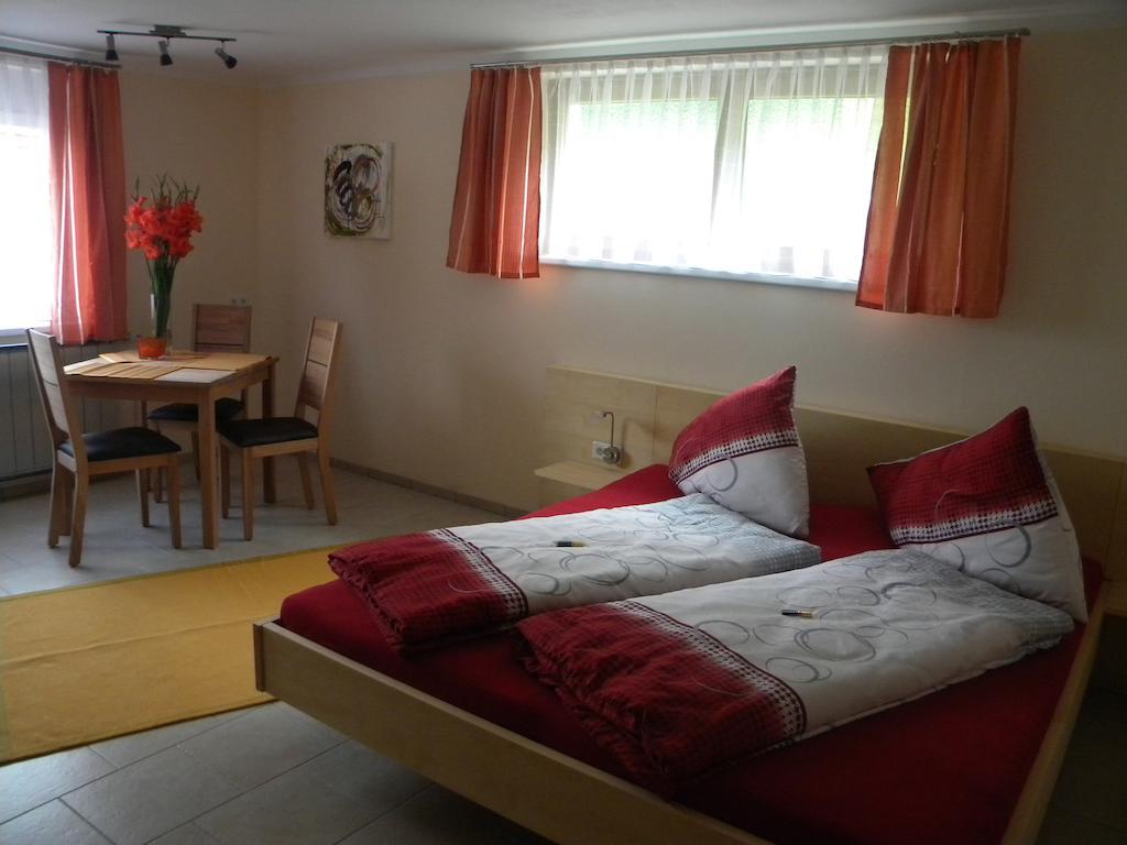 Haus Kinsperger Apartment Klosterle am Arlberg Phòng bức ảnh