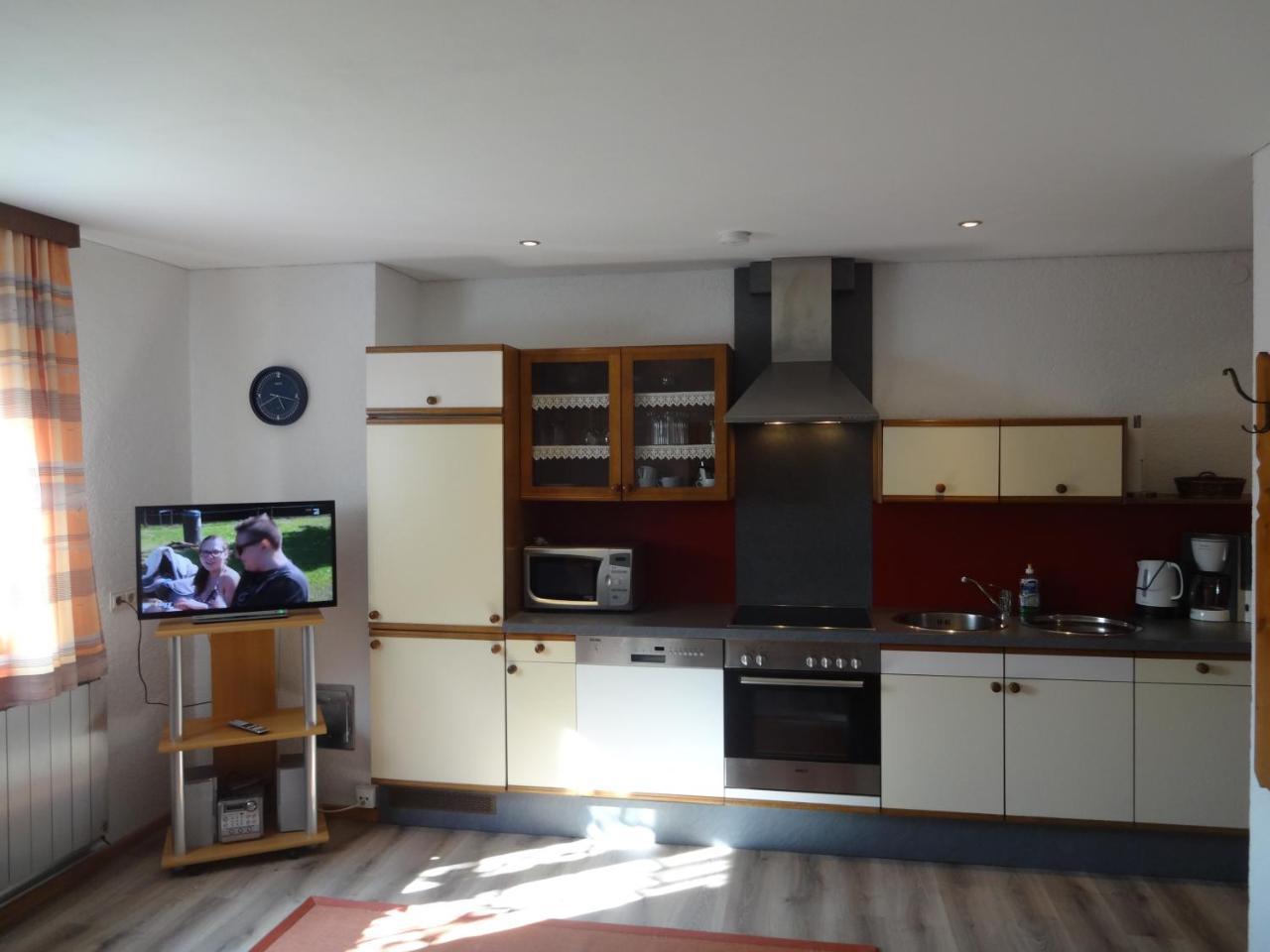 Haus Kinsperger Apartment Klosterle am Arlberg Ngoại thất bức ảnh