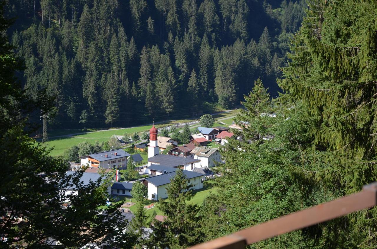 Haus Kinsperger Apartment Klosterle am Arlberg Ngoại thất bức ảnh